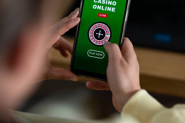 Coitoto payment methods displayed (DANA, OVO, GoPay, QRIS) with withdrawal confirmation screen